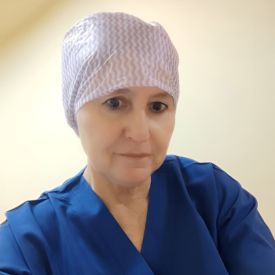 Dott.ssa Nesi Silvia, specializzata in Chirurgia Generale, esperta in chirurgia senologica